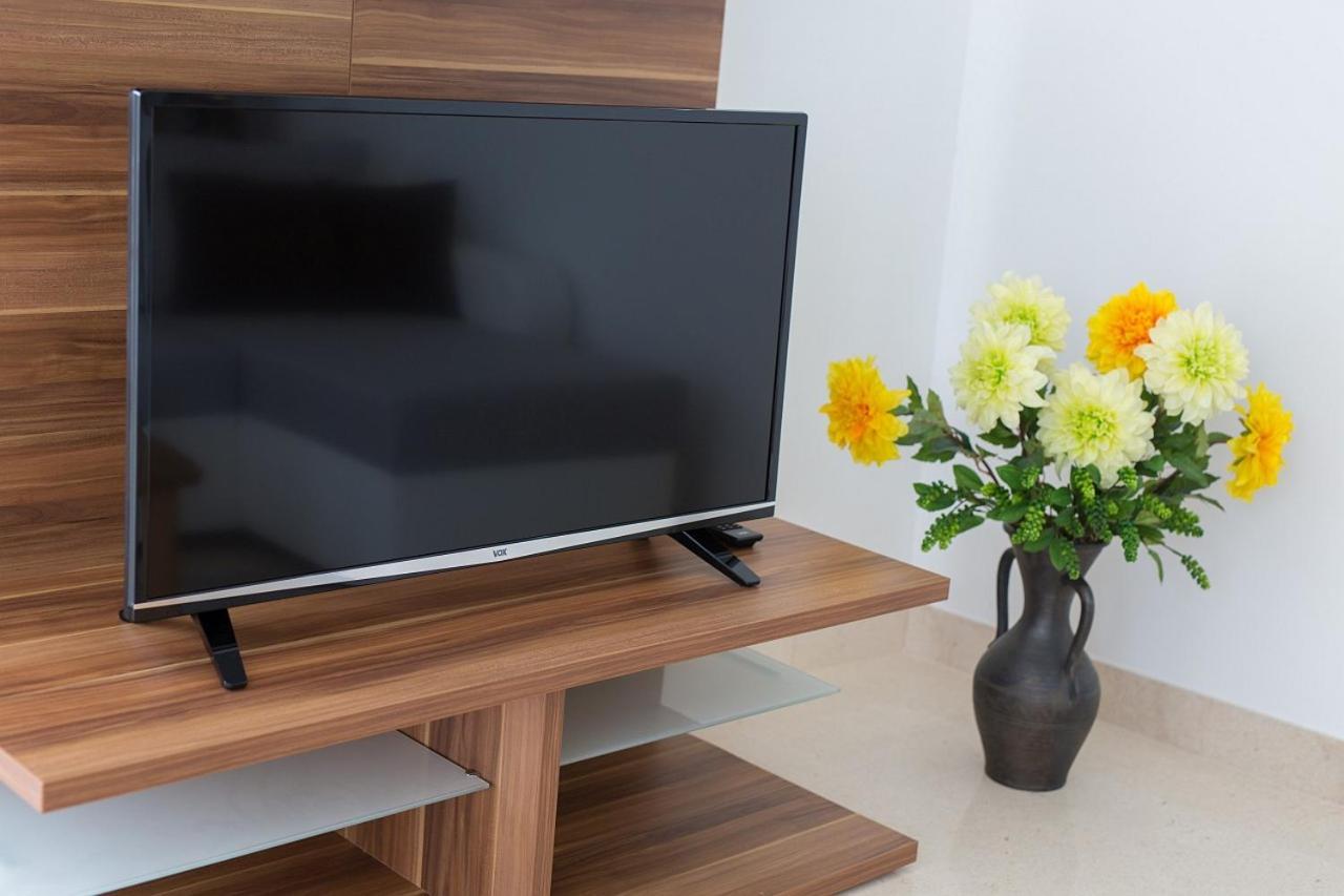 Apartment Anja Krk Town Dış mekan fotoğraf