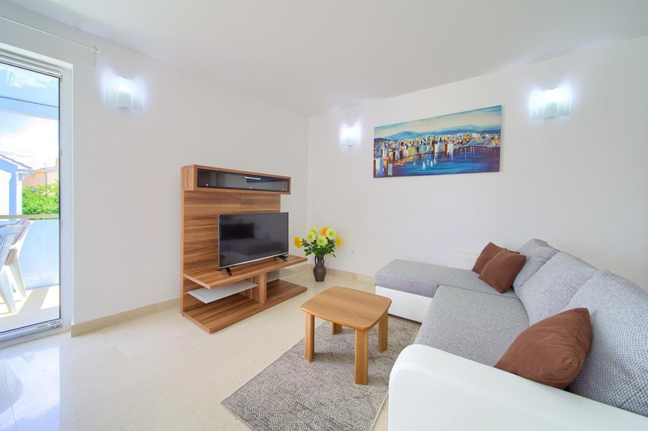 Apartment Anja Krk Town Dış mekan fotoğraf