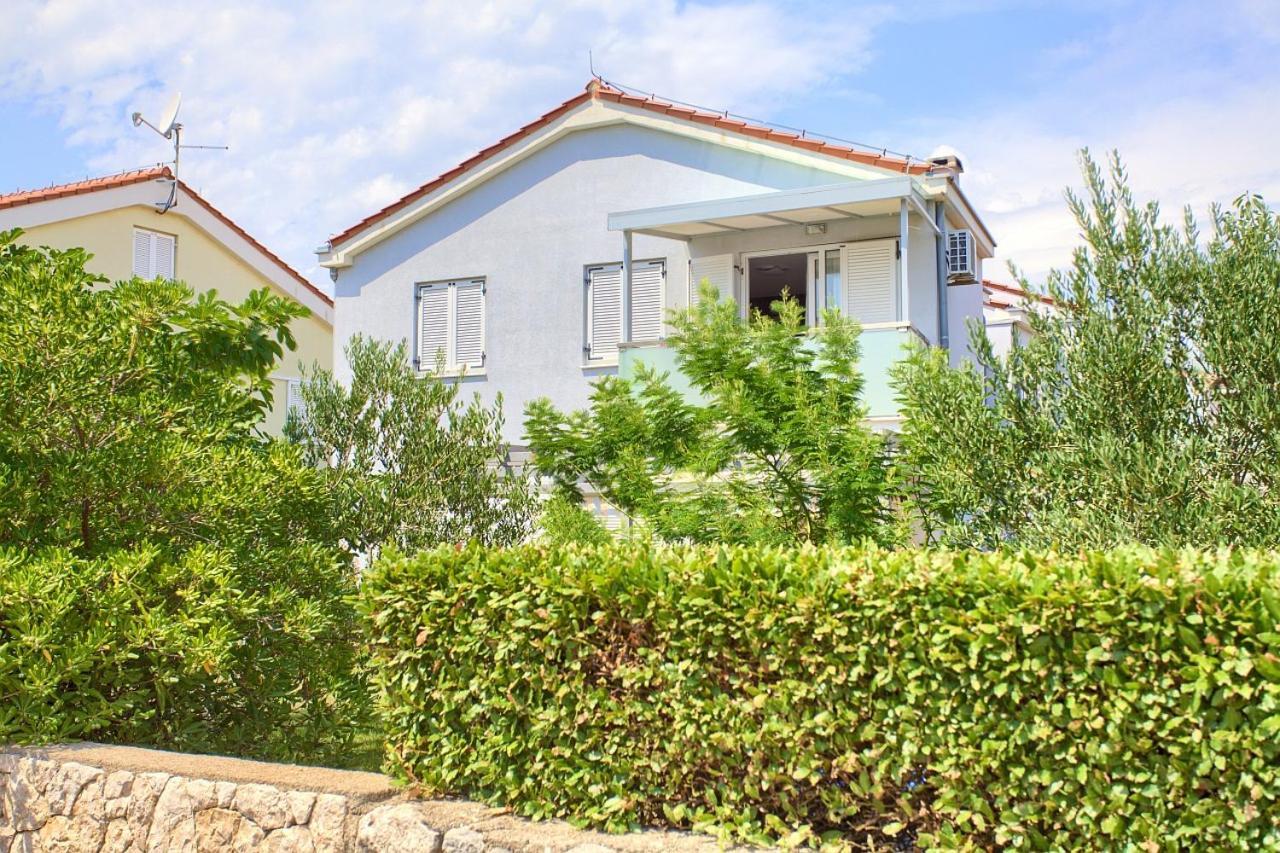 Apartment Anja Krk Town Dış mekan fotoğraf
